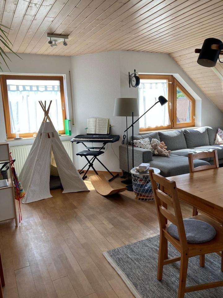 Sonnige Wohnung mit Charme und viel Platz – Bild 3