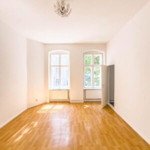 Helle Altbauwohnung im Schillerkiez