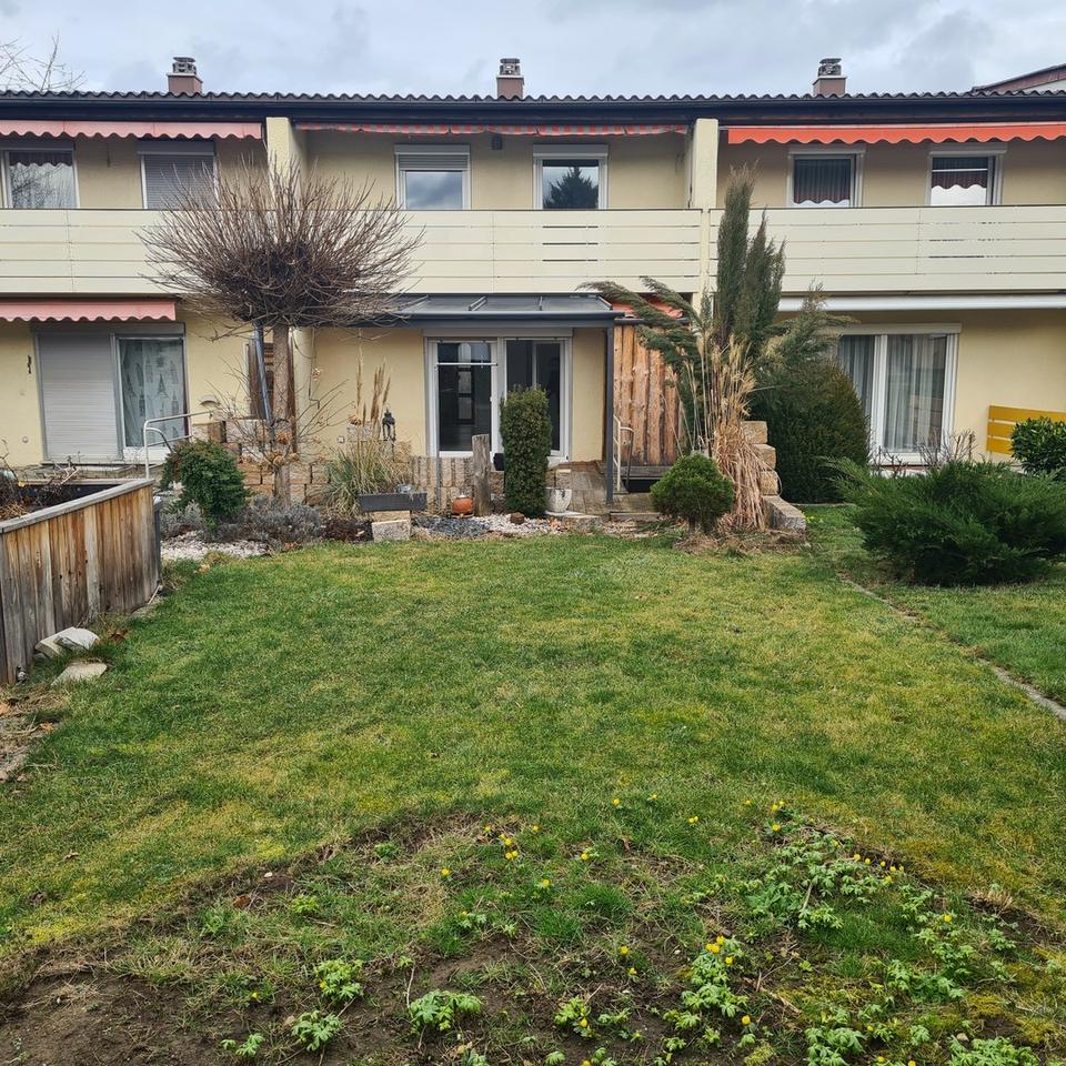 ****Provisionsfrei***Saniert* RMH in Pfullingen, Garten,Terrasse, Balkon, Garage