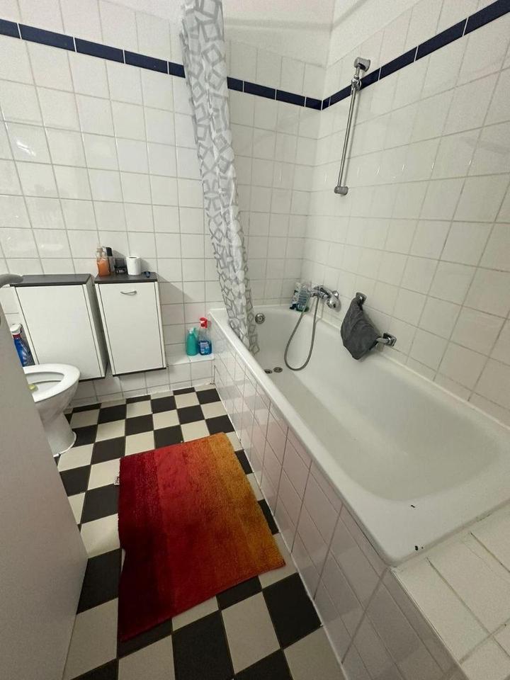 4 Zi. Wohnung mit Balkon und Badewanne – Bild 12