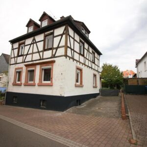 Freistehendes Einfamilienhaus mit Potenzial in Otterberg **6 Zimmer, 121 qm Wohnfläche**