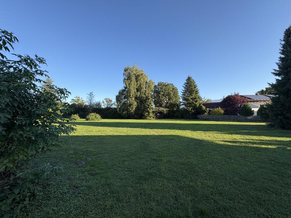 Attraktives Baugrundstück in Grabenstätt am Chiemsee (750qm) zu verkaufen