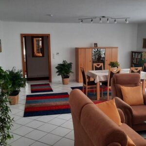 Exklusive Wohnung mit 4,5 Zimmern, EBK und Balkon in Hettenleidelheim