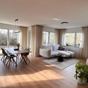 Großzügige, lichtdurchflutete und barrierefreie OG - 3,5 Zimmer Wohnung, einfach zum Wohlfühlen