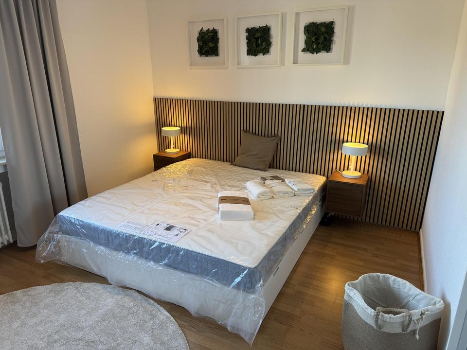 Wohnen im Grünen hochwertig möblierter Erstbezug mit Balkon, Parkplatz & ICE-Nähe – Bild 4