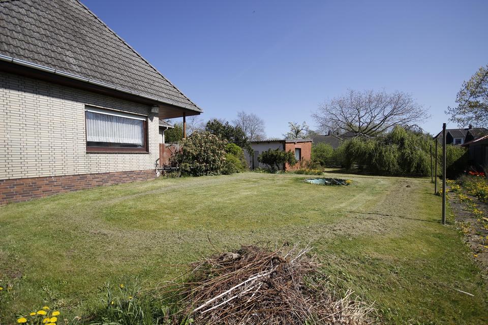 Provisionsfrei: Ostseenahes EFH/ZFH mit 212 m2, 1.347 m2 eigenem Grundstück & 4 Garagen – Bild 7