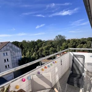 Provisionsfrei Sonnige Wohnung mit Balkon am Volkspark Friedrichshain