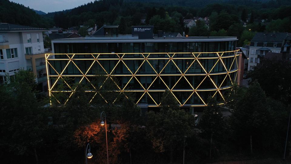 Moderne Bürofläche PROVISIONSFREI nahe Festspielhaus – Bild 2