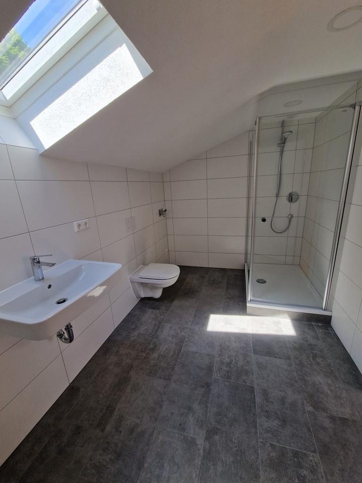 Attraktive, gepflegte 2.5-Zimmer-DG-Wohnung in Sontheim / Stubental – Bild 3