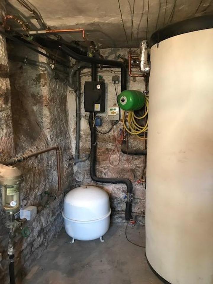 Charmantes großzügiges Fachwerkhaus, ein romantischer Garten und ein Hexenhaus, provisionsfrei – Bild 35