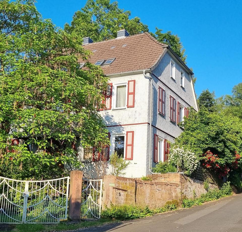 Charmantes großzügiges Fachwerkhaus, ein romantischer Garten und ein Hexenhaus, provisionsfrei – Bild 22