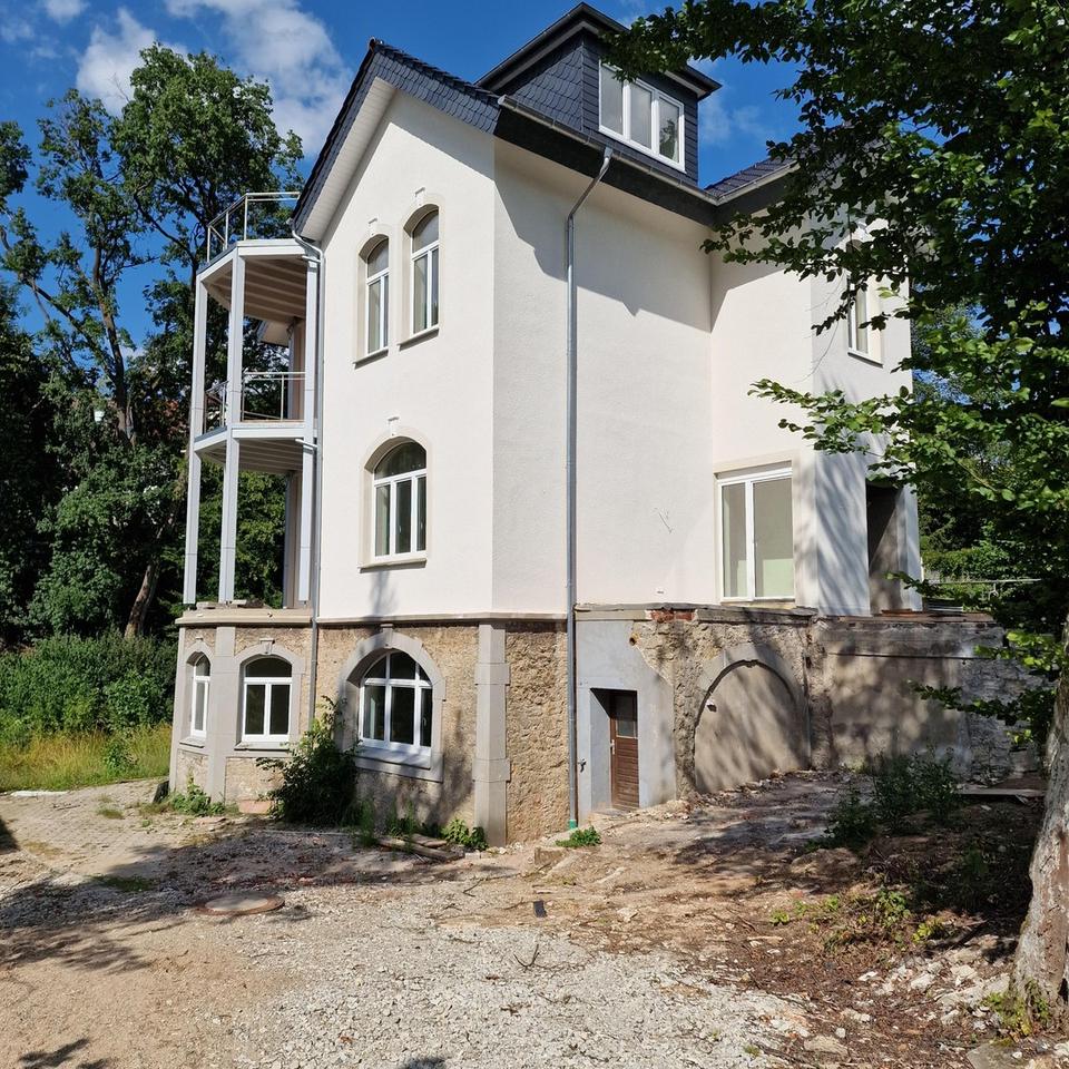 Terrassenwohnung in kernsanierter Villa in Detmold – Bild 2