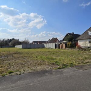 Großzügiges Traumgrundstück in der Nähe zum Lago Laprello