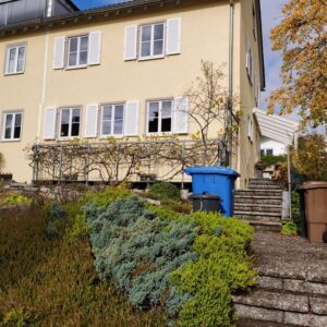 Attraktives Doppelhaus mit sieben Zimmern und Einbauküche im Zentrum von Rottweil