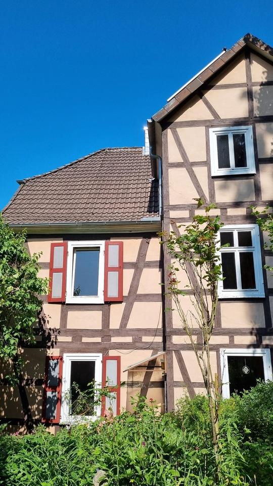 Charmantes großzügiges Fachwerkhaus, ein romantischer Garten und ein Hexenhaus, provisionsfrei – Bild 25