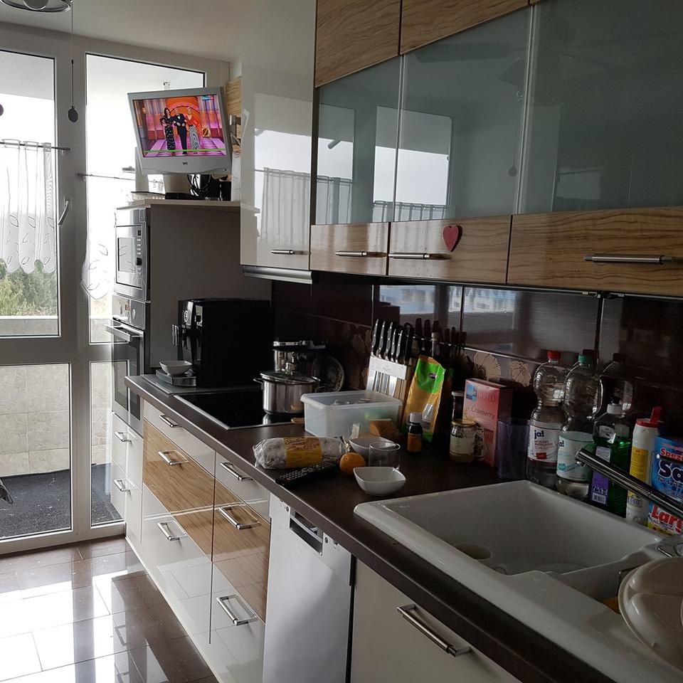 Moderne 4-Zimmer-Wohnung in Dormagen – kernsaniert, sofort bezugsfrei! – Bild 2