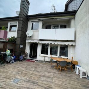 Charmantes Reihenmittelhaus mit solider Mieteinnahme und Garage in Schorndorf