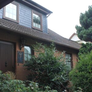 Großes Wohnhaus mit Potential der Umgestaltung - bis zu 3 Whg. - möglich.