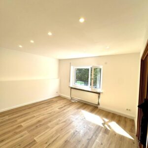 Moderne, große Wohnung mit zwei Bädern und Garage - !!!auf Wunsch: Teilbar in zwei Wohnungen!!!