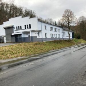 Produktionshalle, Lagerhalle, Werkstatt, Halle mit Büro in Siegen-Eiserfeld