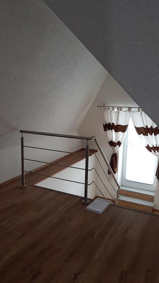 1 ZKB + Balkon in Zwickau-Auerbach, Dachgeschoss-Wohnung mit EBK – Bild 10