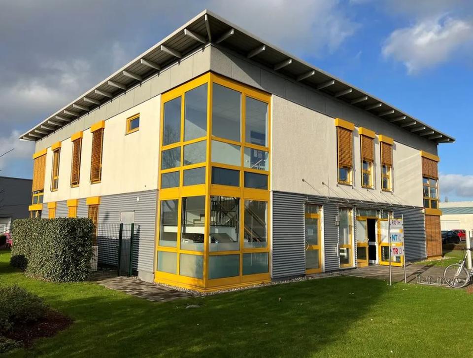 3 Büros 13-35qm einzeln oder zusammen direkt vom Eigentümer – möbliert & All-Inkl.-Service!