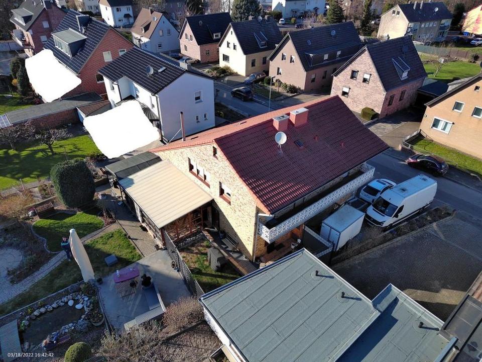 100% bezugsfrei! Mehrgenerationen Haus. Freistehend, Provisionsfrei. EFH mit ELW – Bild 34