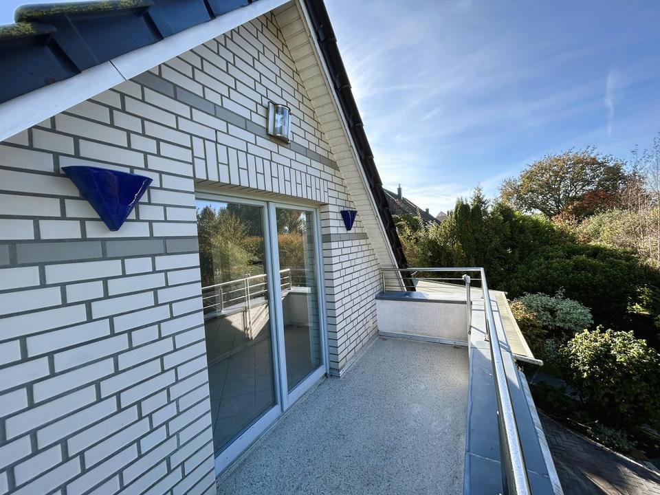 Zweifamilienhaus mit Gartenidylle in Spielstraßenlage – Bild 9