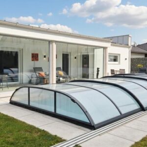 Moderner Premium-Bungalow mit Salzwasserpool und hochwertiger Ausstattung