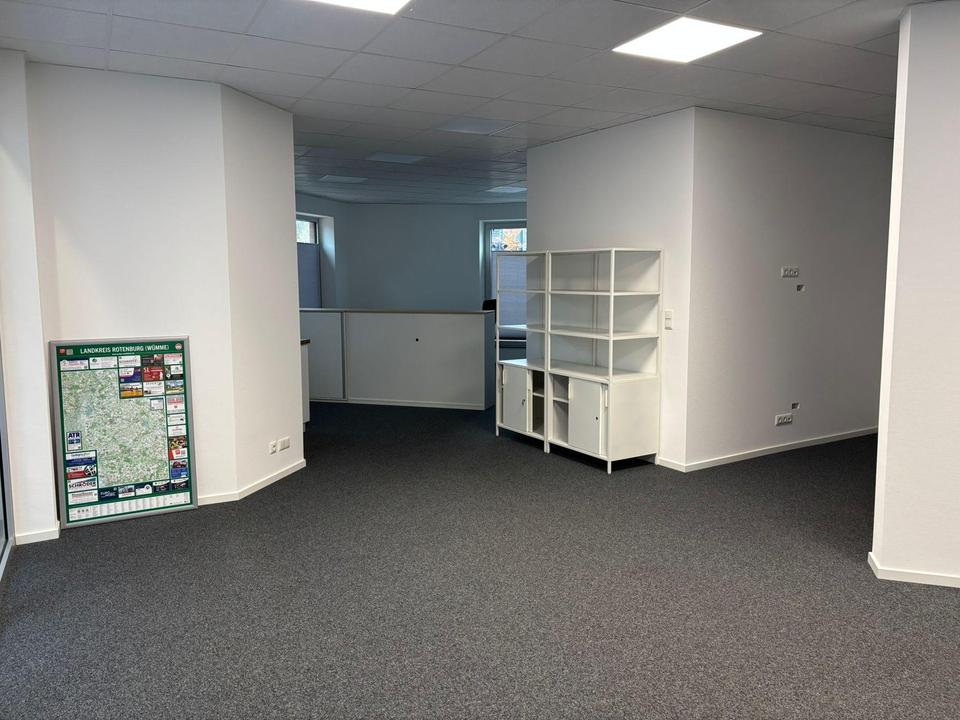 Büro oder Gewerbe Einheit (100qm 50qm oder 70qm) in Zeven zu vermieten – Bild 4