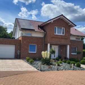 Modernes Einfamilienhaus mit Solaranlage, PV-Anlage, Sauna & Doppelgarage