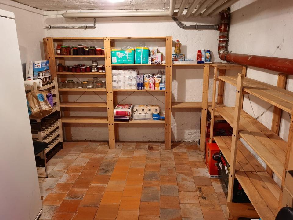 Attraktives Doppelhaus mit sieben Zimmern und Einbauküche im Zentrum von Rottweil – Bild 12