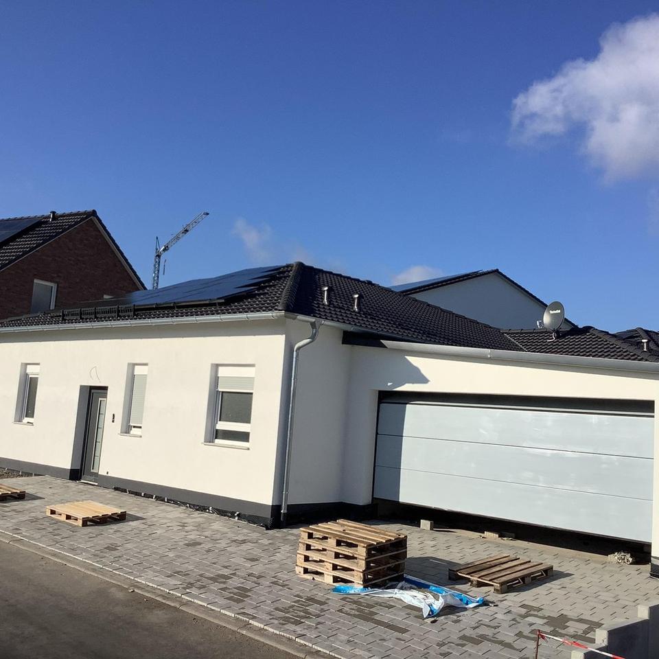 Neubau Bungalow mit Doppelgarage im Neubaugebiet Marien Höhe – Bild 28