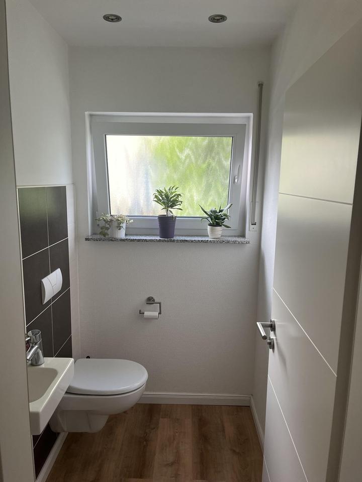 Modernes, freistehendes Einfamilienhaus in naturnaher Lage von Bürstadt – ideal für Familien – Bild 6