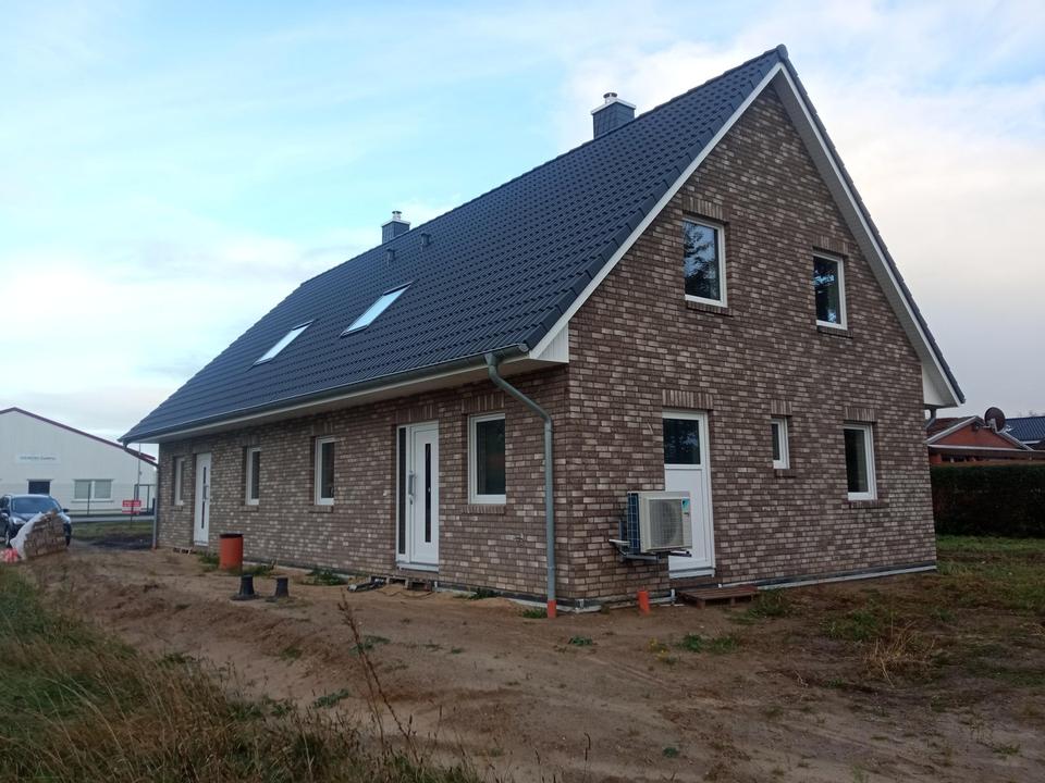 Doppelhaushälfte in Averlak schlüsselfertig zu verkaufen – Bild 2