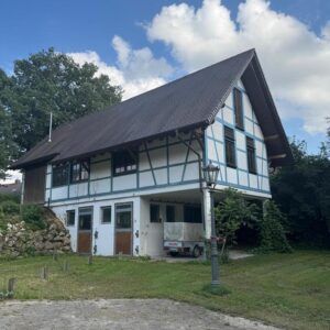 Fachwerkhaus auf 1.800 m² Grundstück– Nutzfläche 250 m² . 400m vom LEGOLAND® entfernt
