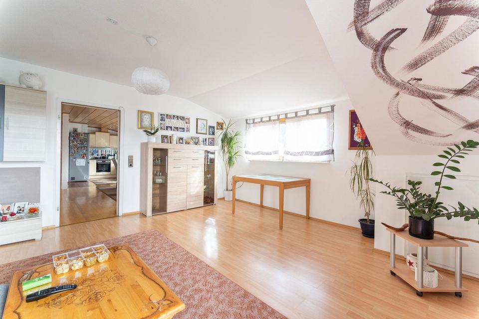 *Provisionsfrei* Großzügiges Wohn- und Geschäftshaus mit 3 Einheiten – Bild 3