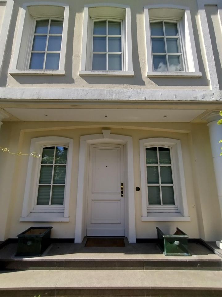 Von Privat: Herrschaftliche Villa am Ende einer elbnahen Sackgasse in Othmarschen – Bild 5