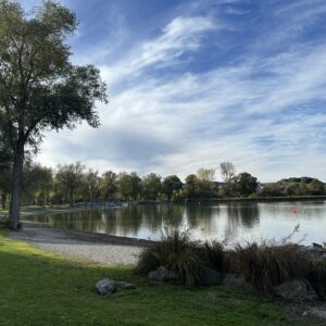 Exklusives Einfamilienhaus mit Einliegerwohnung und Panoramablick auf den Chiemsee