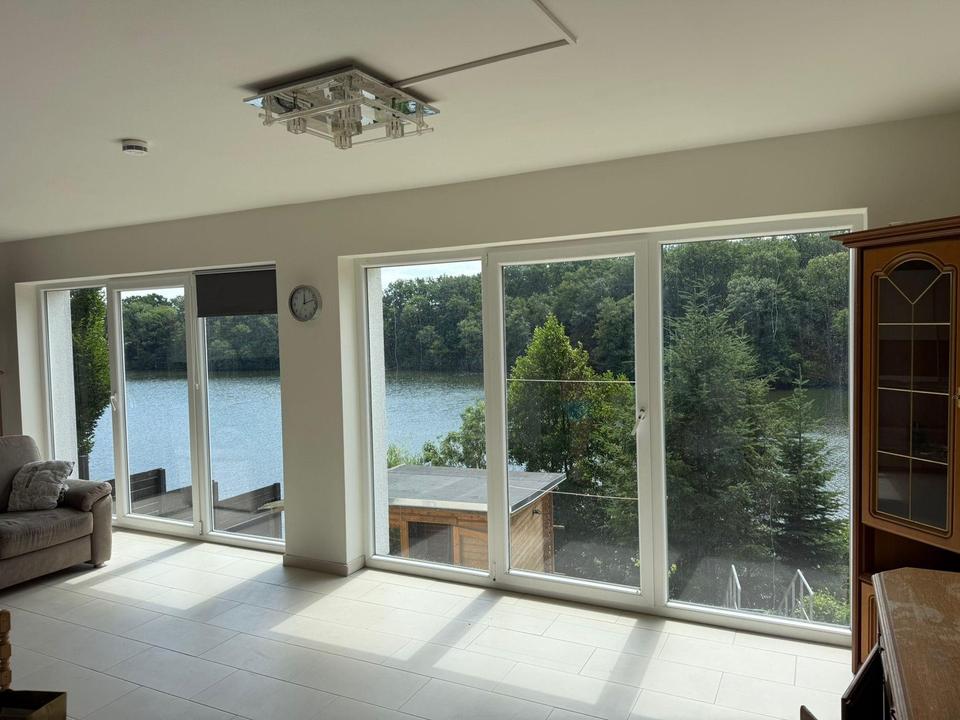 Wohnen am Wasser – Einfamilienhaus mit direktem Seezugang – Bild 5