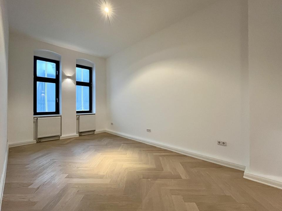 Wunderschönes Apartment im ruhigen Hinterhaus | Balkon | EBK | Altbau | Erstbezug nach Kernsanierung – Bild 2