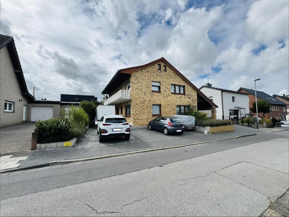 100% bezugsfrei! Mehrgenerationen Haus. Freistehend, Provisionsfrei. EFH mit ELW – Bild 2