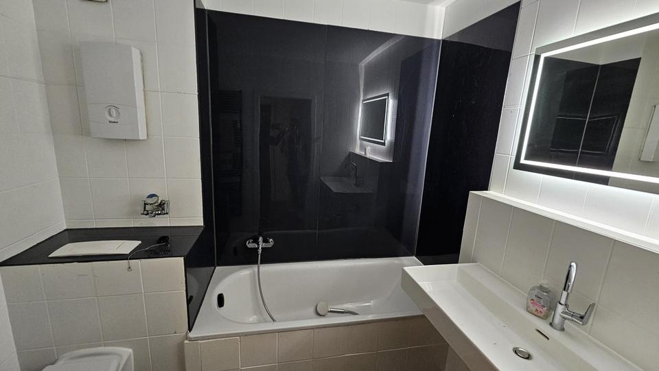 3-Zimmerwohnung am Bodensee mit Küche, Balkonen und Schwimmbad – Bild 7