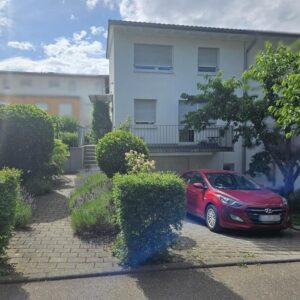 Familien-Immobilie mit Top-Lage von privat - 130m² Wohnen + 42m² Nutzfläche - 271m² Grund