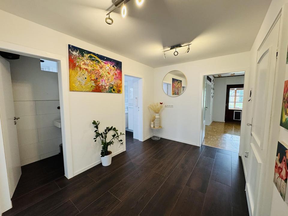 100% bezugsfrei! Mehrgenerationen Haus. Freistehend, Provisionsfrei. EFH mit ELW – Bild 18