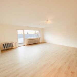 Lichtdurchflutete Wohnung | Tiefgarage | Einbauküche | modernes Bad | XXL-Balkon | PROVISIONSFREI