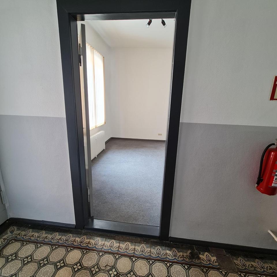 Büro ebenerdig, ruhig, Option auf 2 Pkw - Stellplätze – Bild 7