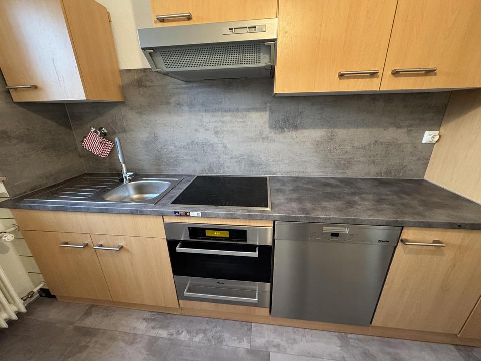 Wohnen im Grünen hochwertig möblierter Erstbezug mit Balkon, Parkplatz & ICE-Nähe – Bild 6