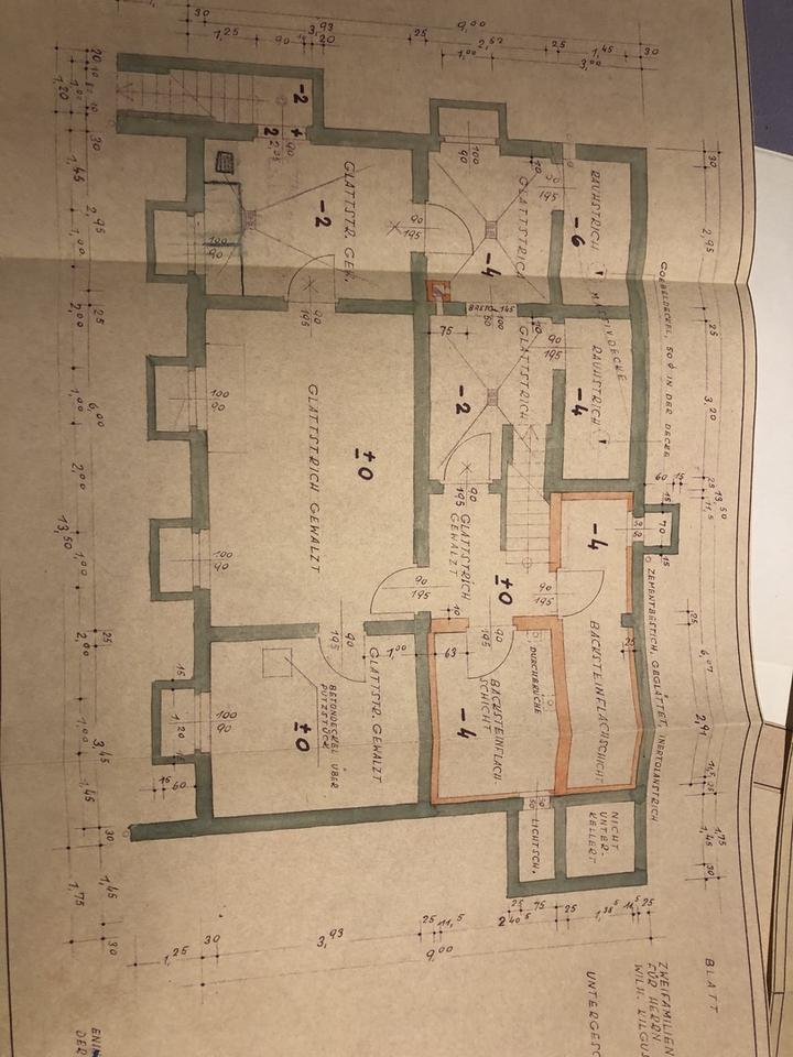 Attraktives 9-Zimmer-Ein - Zweifamilienhaus in Eningen mit unverbaubaren Blick auf die Alb – Bild 16