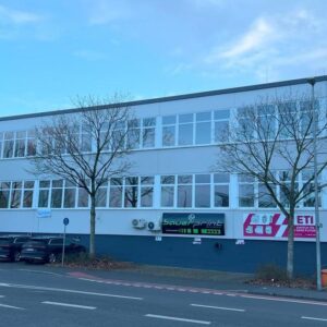Großräumige helle Büroflächen - Provisionsfrei - Auf Wunsch 235 m² Lager